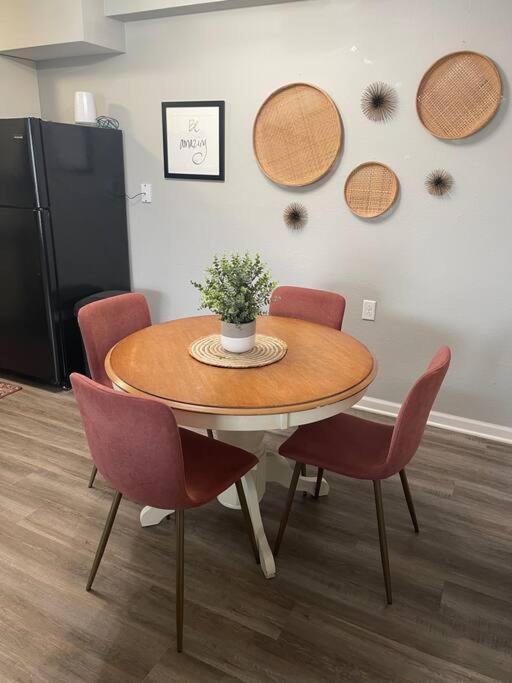 The Bernice - 2 Bedroom Apt In Quilt Town, Usa Hamilton المظهر الخارجي الصورة